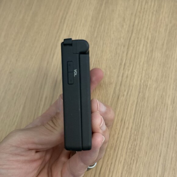 Nintendo DSi Black Onyx Console. Tested And Working OEM Charger READ!! - Picture 9 of 15